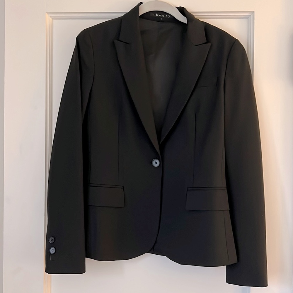 Theory Blazer Size 6